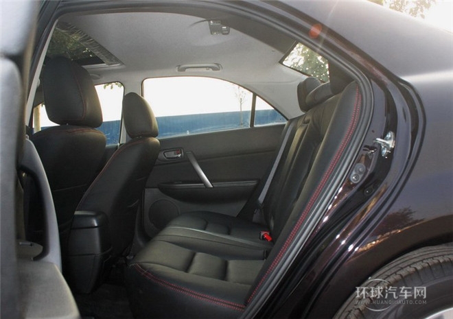 2015款 2.0L 自動豪華型