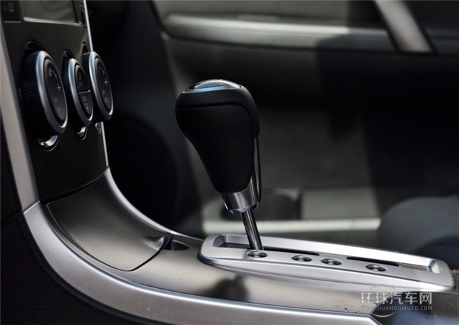 2015款 2.0L 自動時尚型