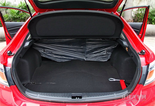 2015款 轎跑 2.0L 自動豪華版