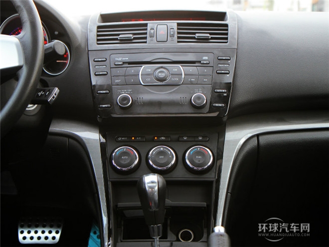 2015款 轎跑 2.0L 自動精英版