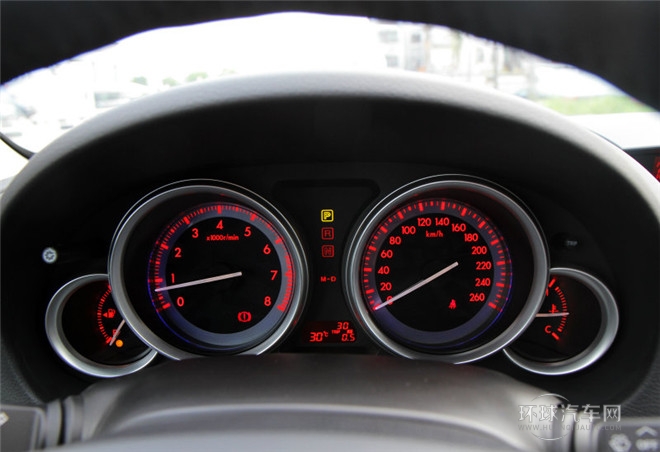 2015款 轎跑 2.0L 自動精英版