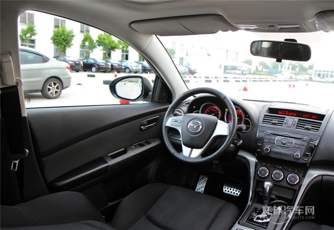 2015款 轎跑 2.0L 自動(dòng)精英版