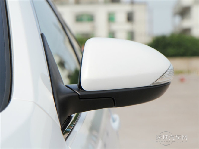 2015款 轎跑 2.0L 自動(dòng)精英版