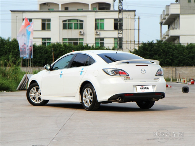 2015款 轎跑 2.0L 自動精英版