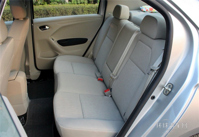 2015款 質尚版 1.6L 自動豪華型