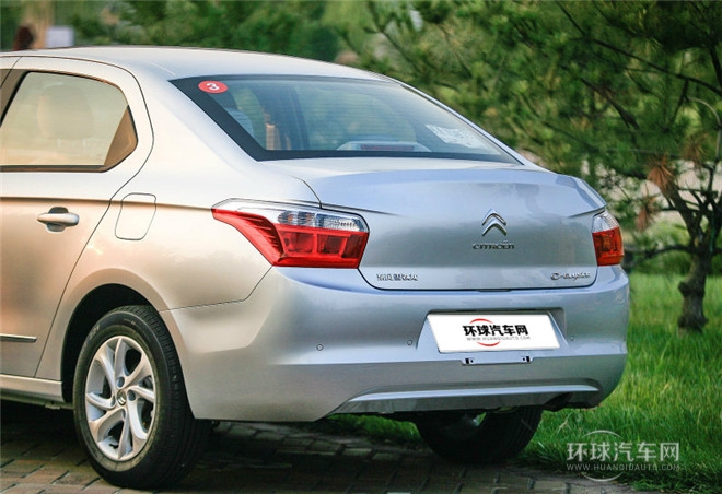 2015款 質尚版 1.6L 自動豪華型