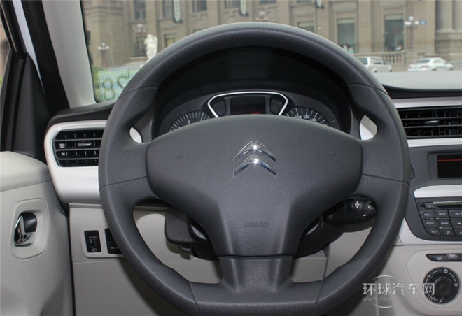 2015款 質尚版 1.6L 自動舒適型