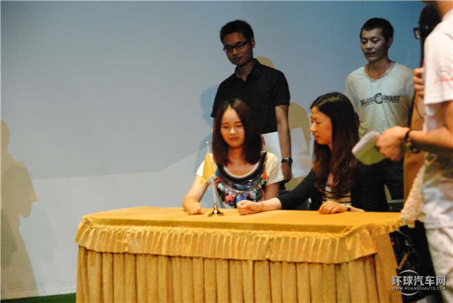 電影熱潮席卷魔都 廣汽傳祺聯(lián)合《電影新青年》走進(jìn)上戲