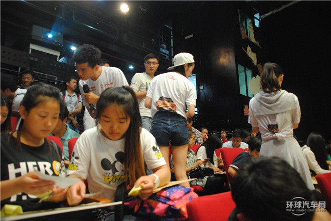 電影熱潮席卷魔都 廣汽傳祺聯(lián)合《電影新青年》走進(jìn)上戲