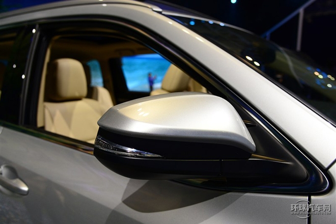 2015款 2.0T 四驅精英版 7座