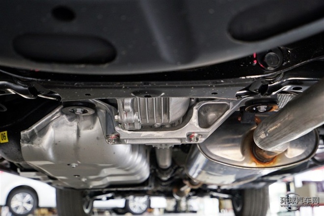 2015款 2.0T 四驅至尊版 7座