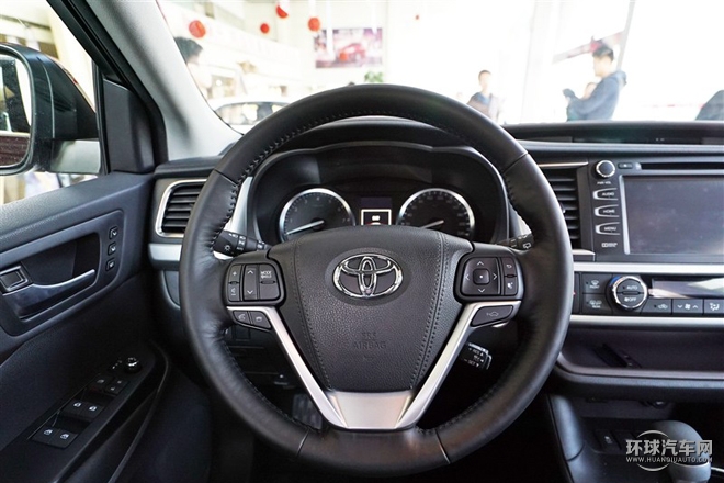 2015款 2.0T 四驅(qū)至尊版 7座