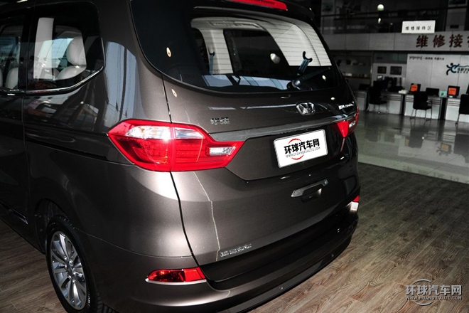 2015款 2.0T 自動豪華型