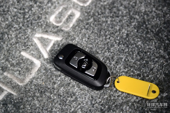 2015款 2.0T 自動(dòng)旗艦型