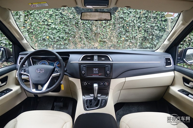 2015款 2.0T 自動旗艦型