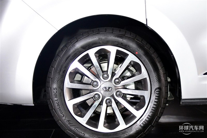 2015款 2.0T 自動舒適型