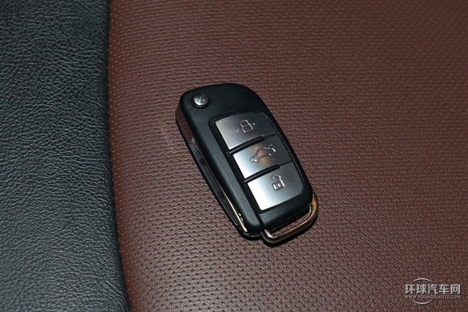 2015款 1.5T 手動豪華型