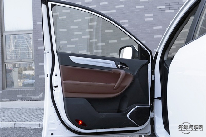 2015款 1.5T 手動豪華型