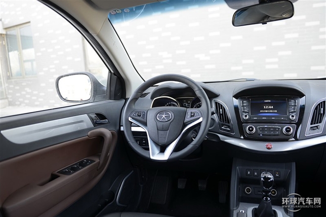 2015款 1.5T 手動豪華型