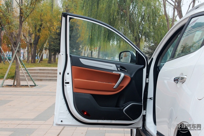 2015款 1.5T 手動舒適型