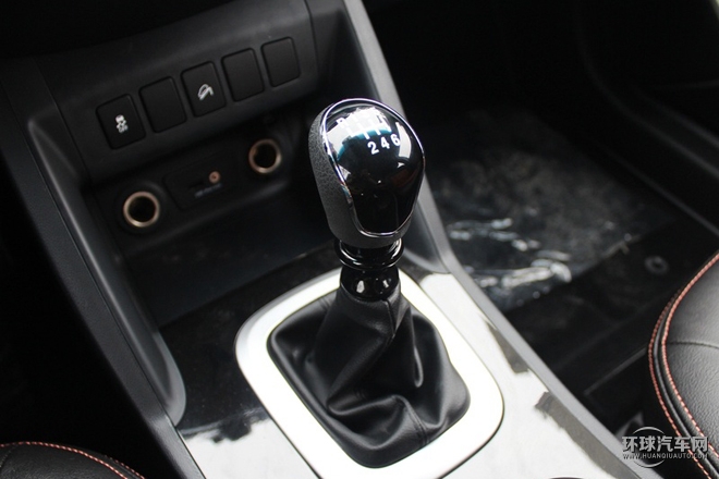 2015款 1.5T 手動舒適型