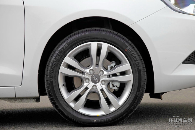 2015款 1.6L 手動(dòng)致領(lǐng)版