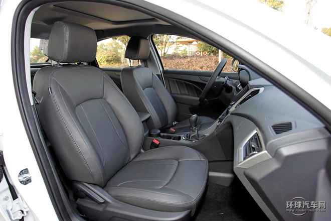 2015款 1.6L 手動(dòng)致領(lǐng)版