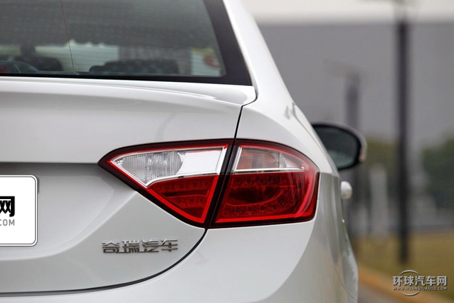 2015款 1.6L 手動致領版