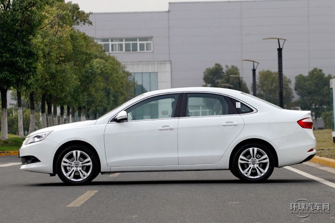 2015款 1.6L 手動致領版