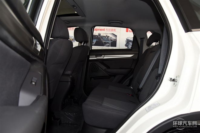 2015款 2.0T 手動豪華型