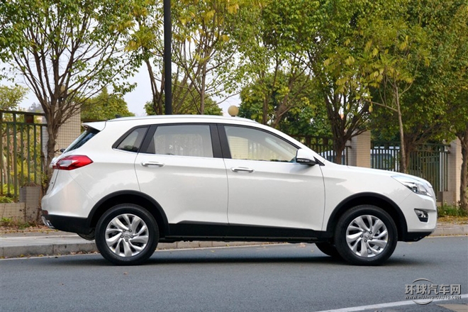 2015款 2.0T 手動豪華型