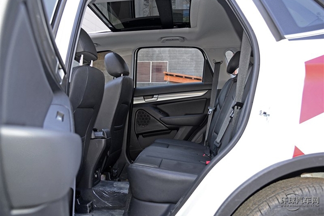 2015款 2.0T 手動精英型