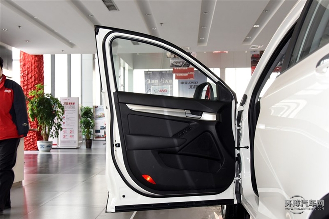 2015款 2.0T 手動舒適型