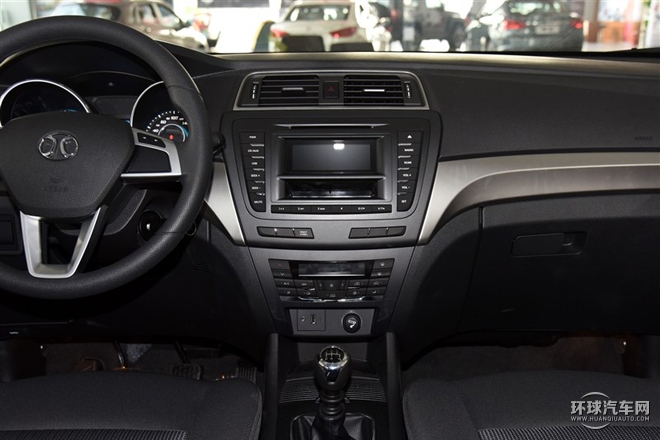 2015款 2.0T 手動舒適型