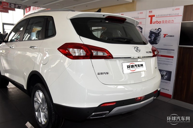 2015款 2.0T 手動舒適型