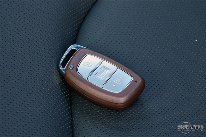 2015款 2.4L DLX尊貴型