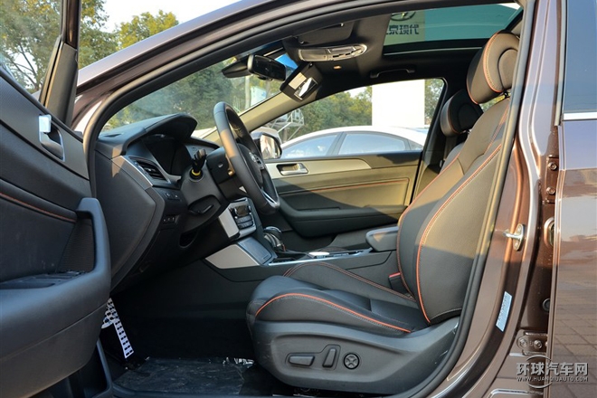 2015款 2.4L DLX尊貴型