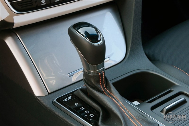 2015款 2.4L DLX尊貴型