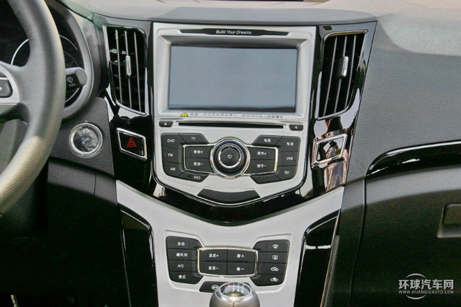 2015款 1.5L 手動(dòng)旗艦型