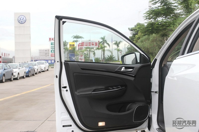 2015款 1.5L 手動(dòng)舒適型