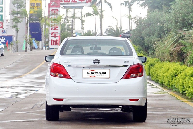 2015款 1.5L 手動舒適型