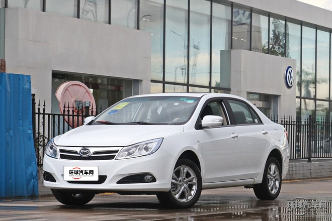 2015款 1.5L 手動舒適型