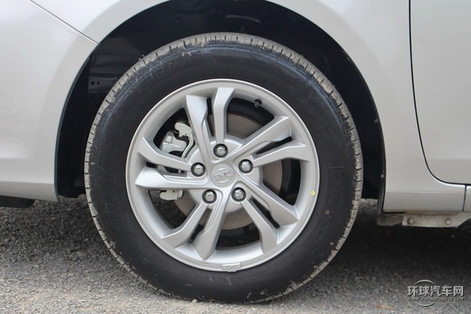 2015款 1.5L 自動(dòng)豪華型