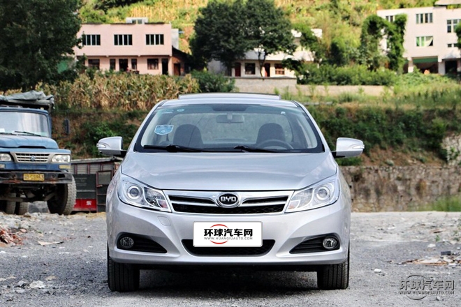 2015款 1.5L 自動(dòng)豪華型