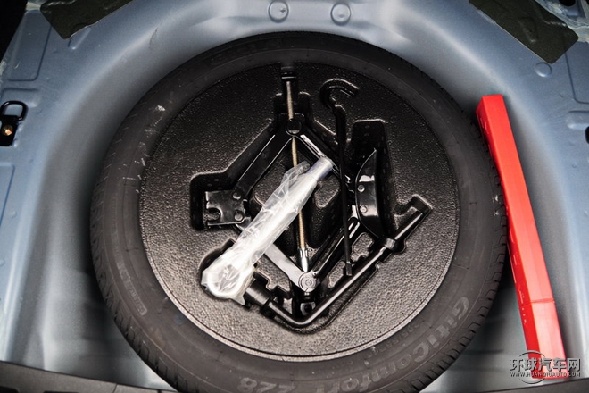 2015款 1.5L 自動舒適型