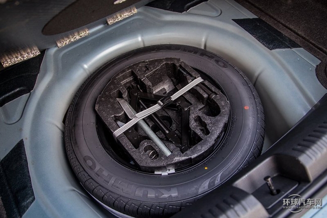 2015款 230TSI 自動舒適型