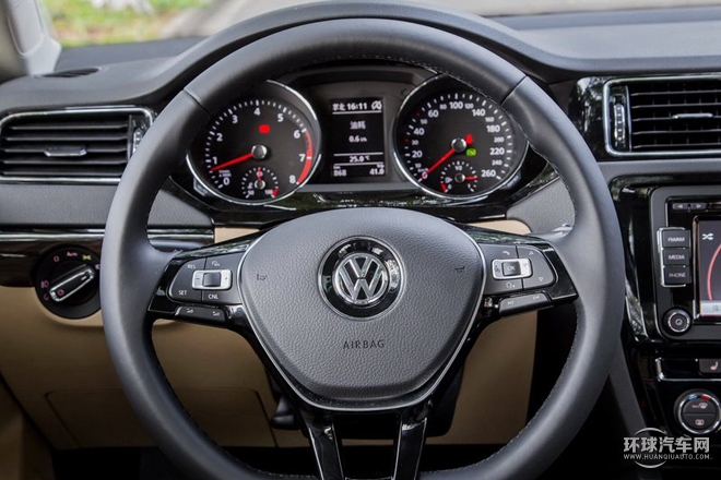 2015款 230TSI 自動舒適型