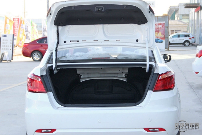 2015款 1.5T 自動運動豪華型