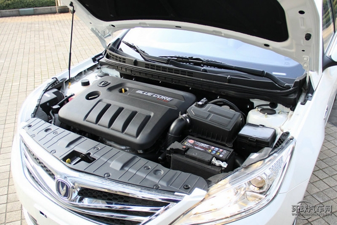 2015款 1.5T 自動運動豪華型