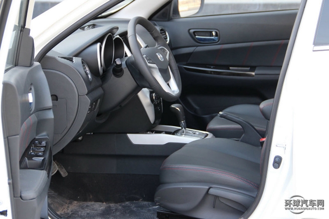 2015款 1.5T 自動運動豪華型